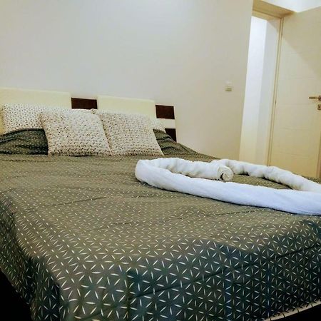 Luxury Accommodation Republicii Брашов Екстериор снимка